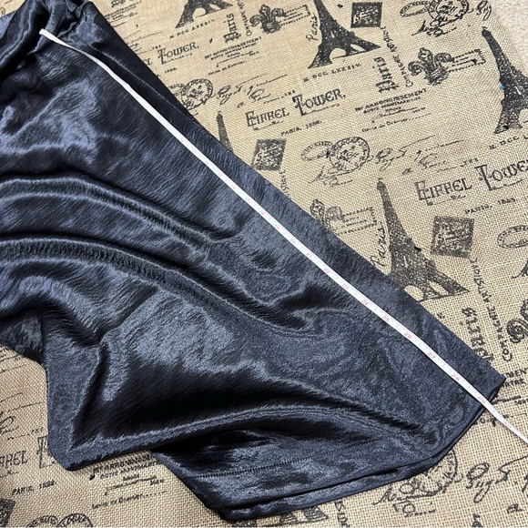 Torrid NWT! Dark Navy Blue Silk Charm Wide Leg Pant Size 2X (18-20) - Picture 14 of 15